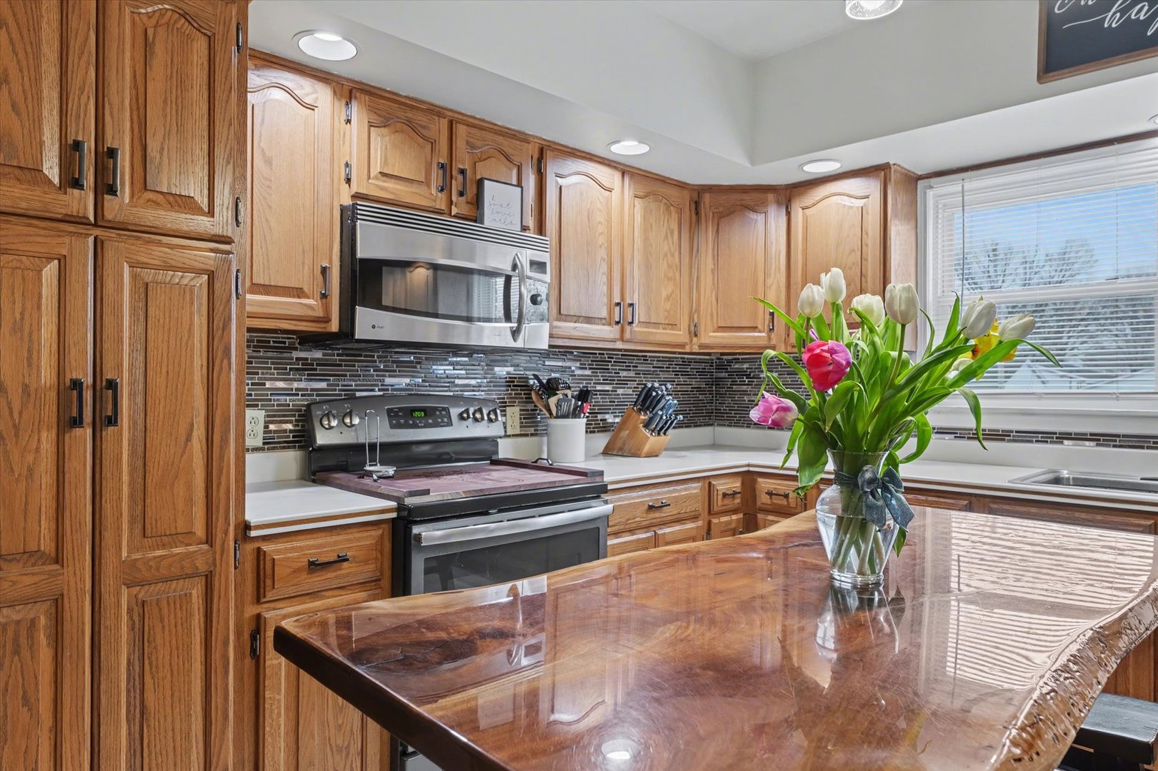 324 S Sangamon Avenue, Gibson City, IL 60936