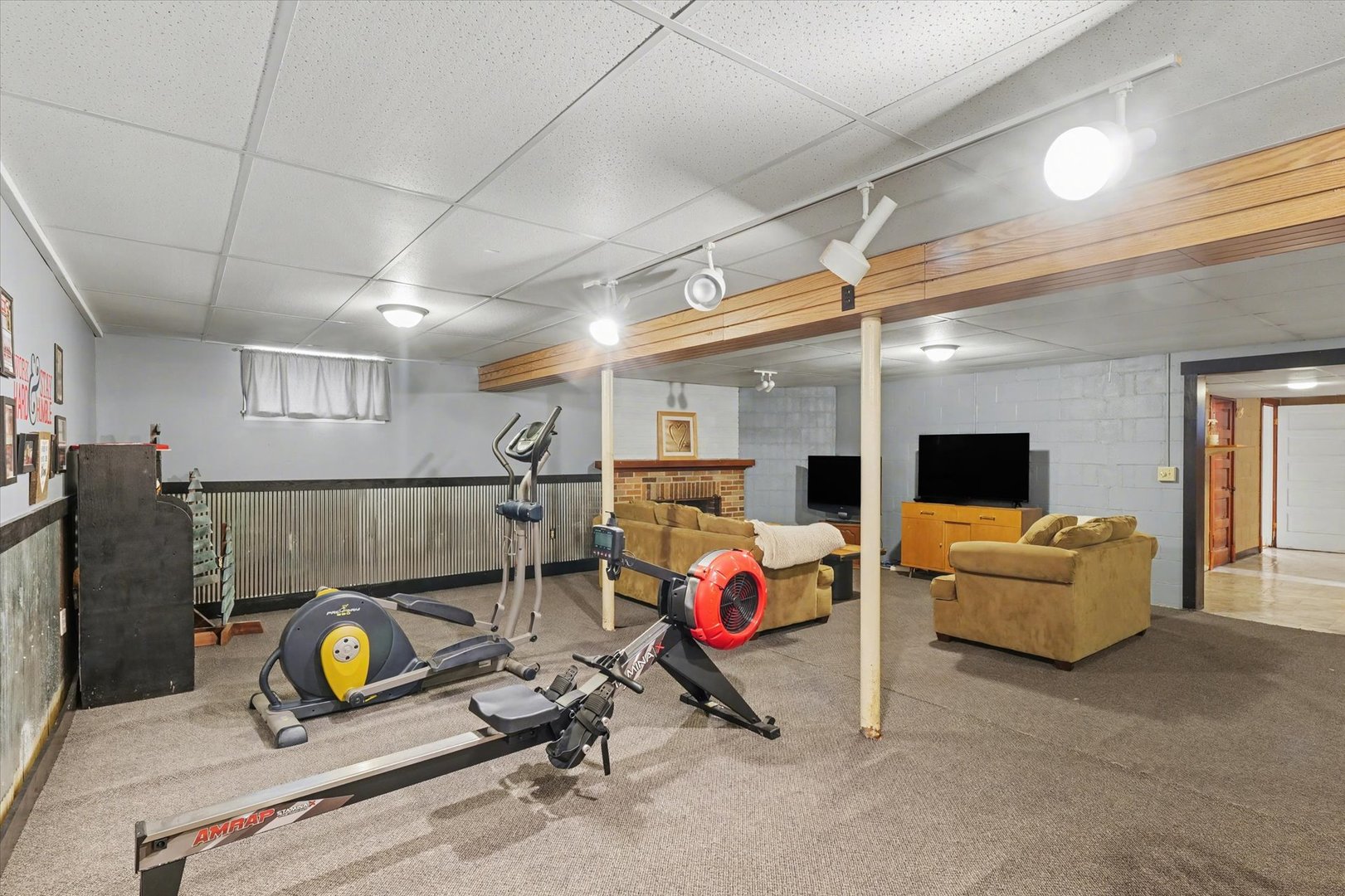 324 S Sangamon Avenue, Gibson City, IL 60936