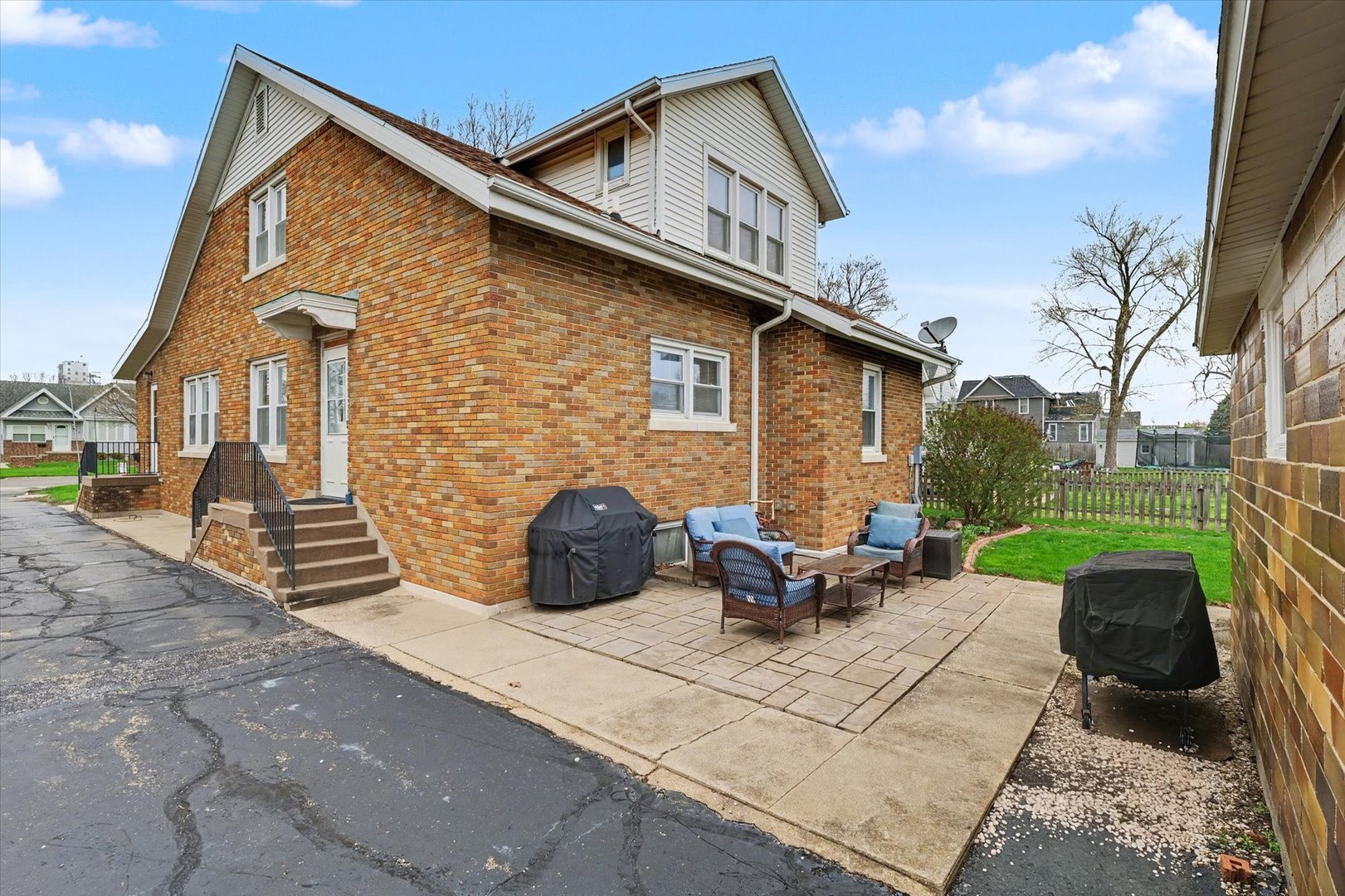 324 S Sangamon Avenue, Gibson City, IL 60936