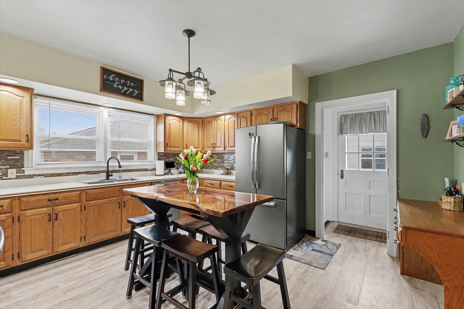 324 S Sangamon Avenue, Gibson City, IL 60936