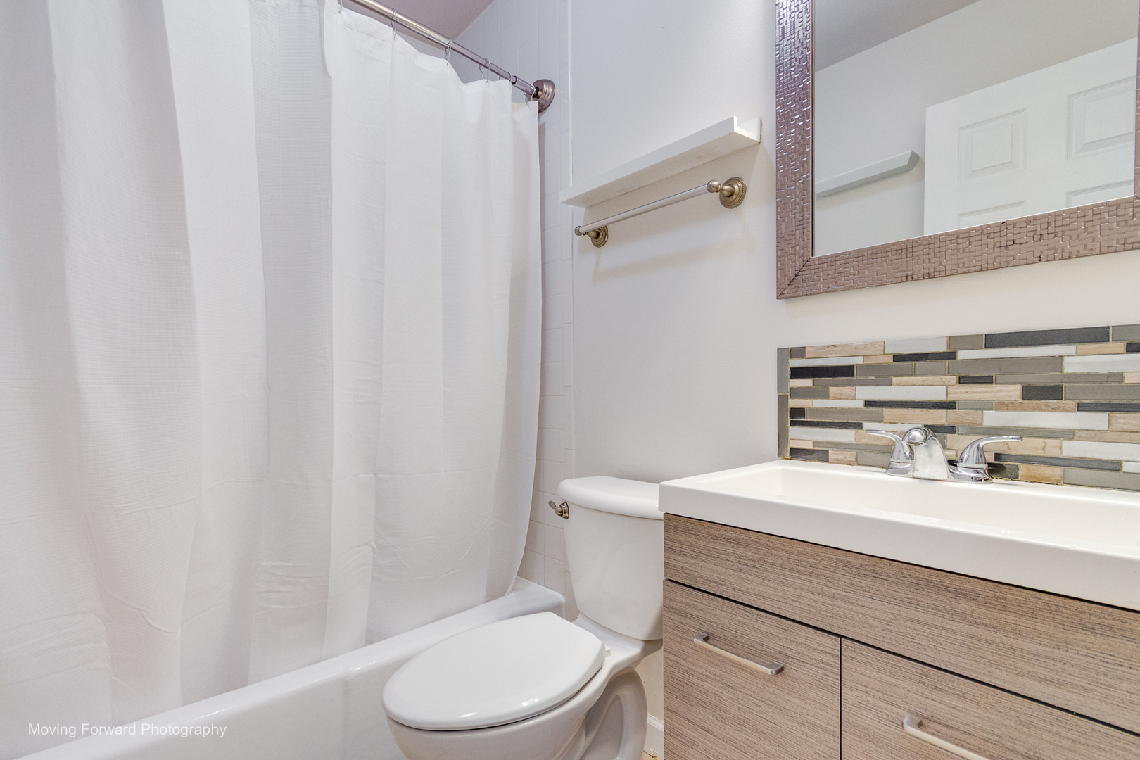 106 Crescent Road, Fox River Grove, IL 60021