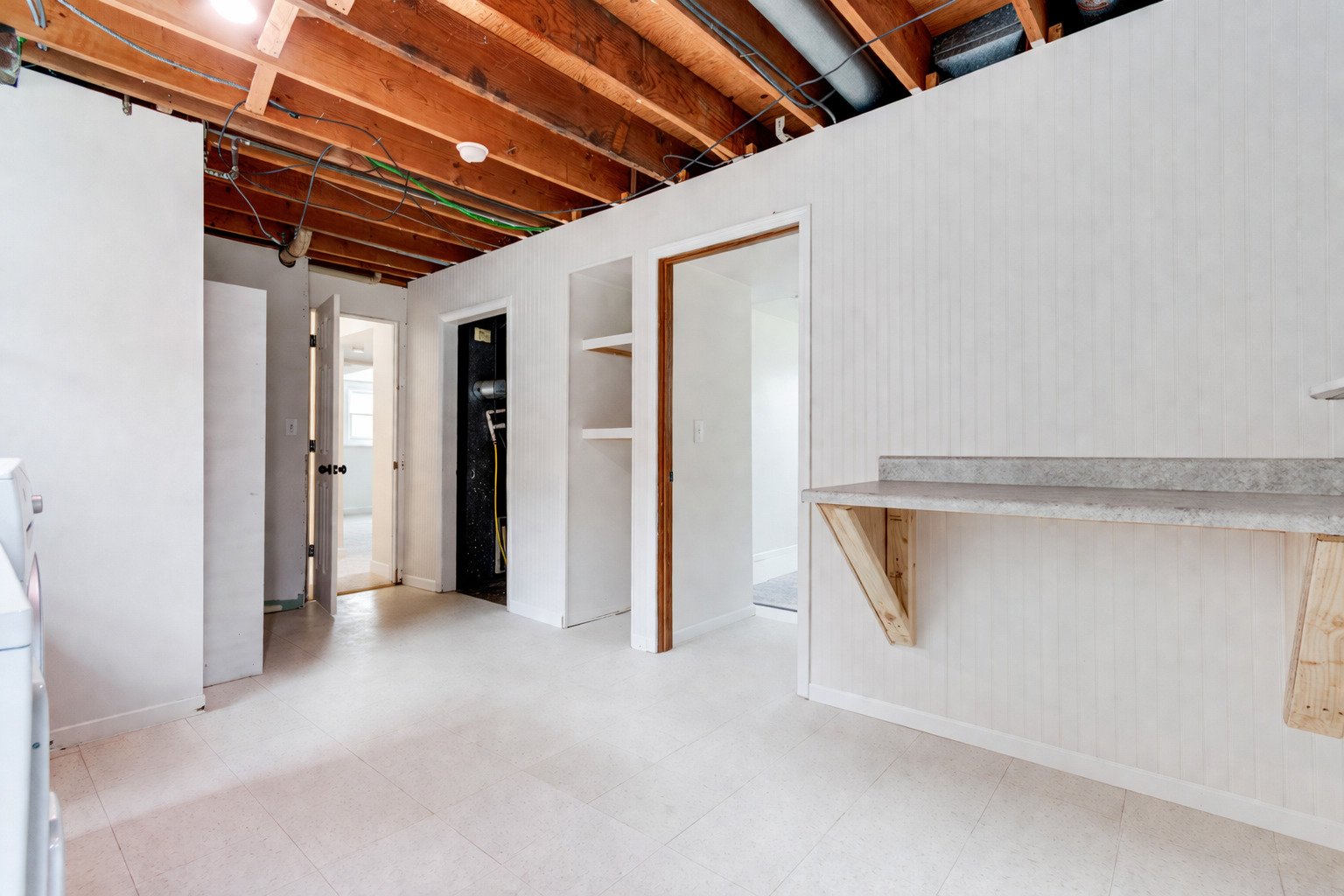 106 Crescent Road, Fox River Grove, IL 60021