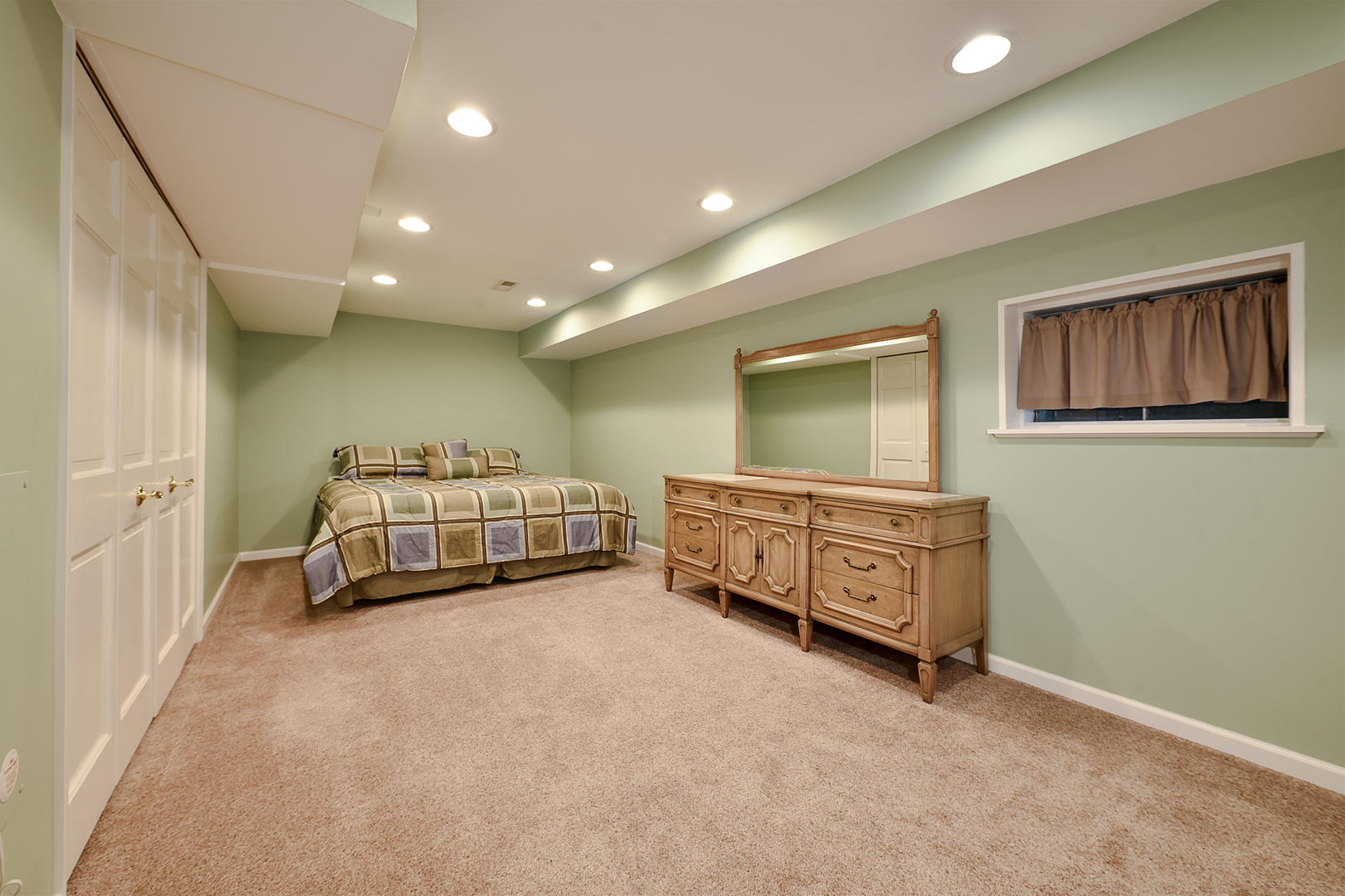 1620 Pheasant Trail, Inverness, IL 60067