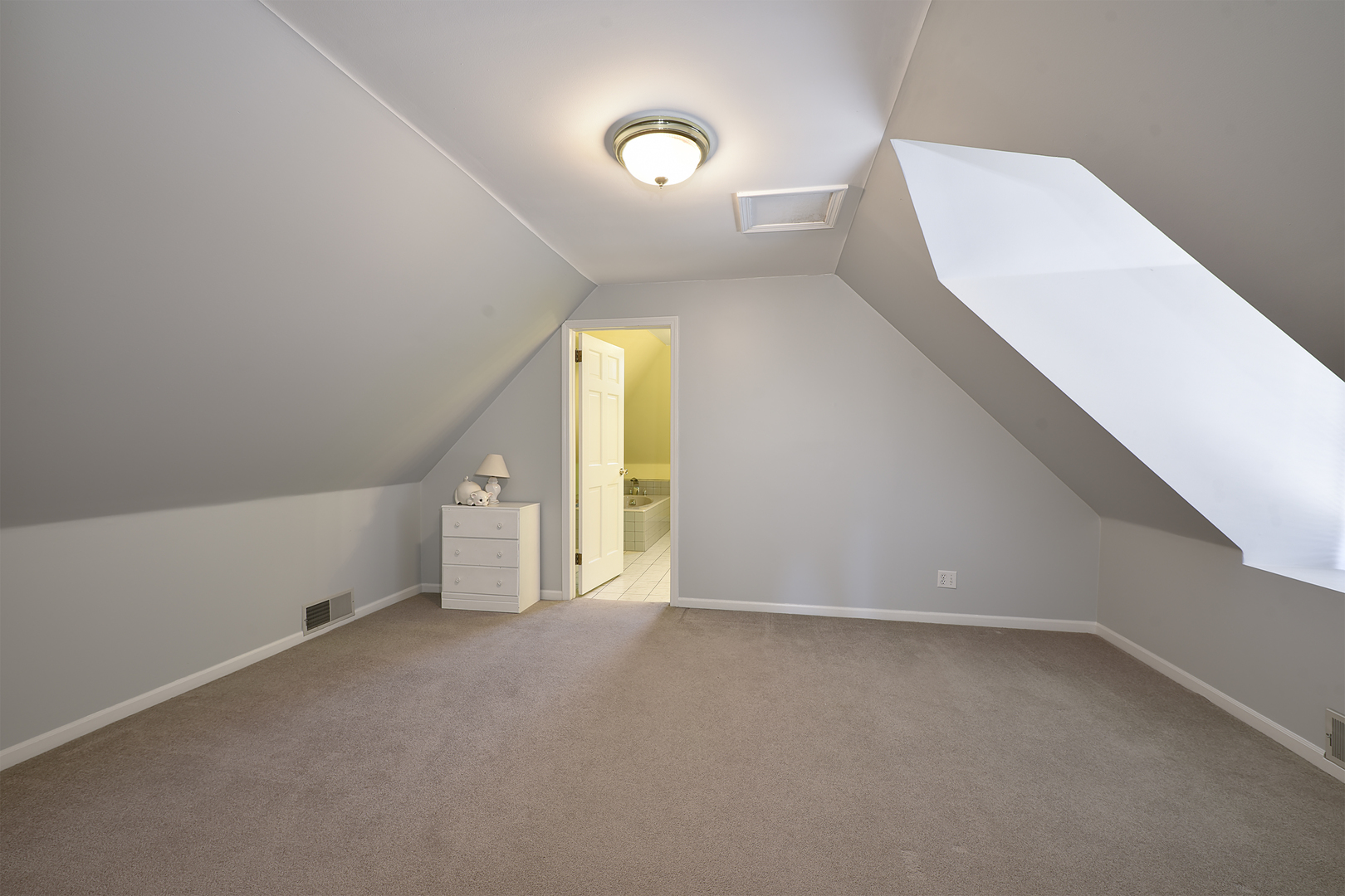 1620 Pheasant Trail, Inverness, IL 60067