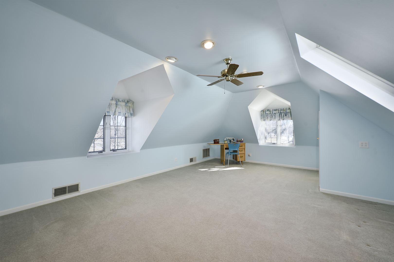 1620 Pheasant Trail, Inverness, IL 60067