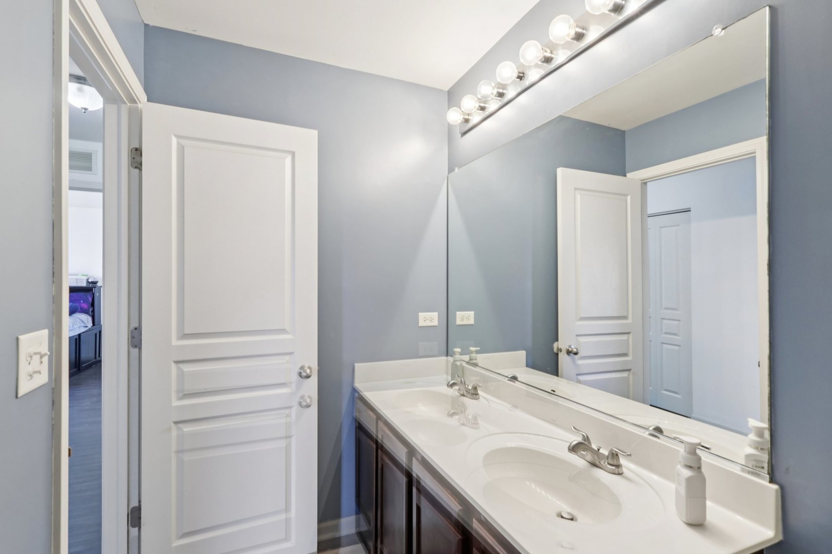 984 Richard Brown Boulevard, Volo, IL 60073