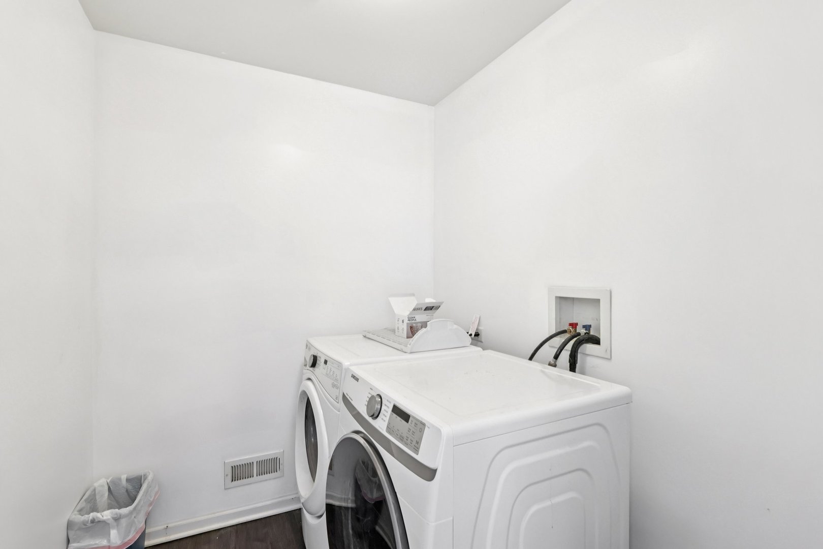 984 Richard Brown Boulevard, Volo, IL 60073