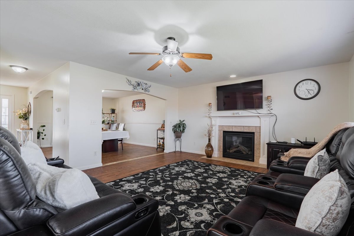 2511 Grey Fox Trail, Bloomington, IL 61705