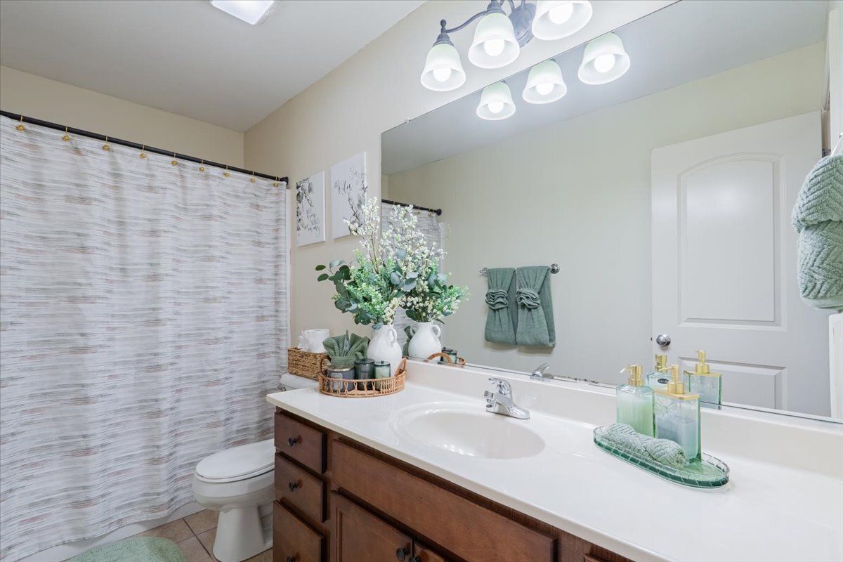 2511 Grey Fox Trail, Bloomington, IL 61705