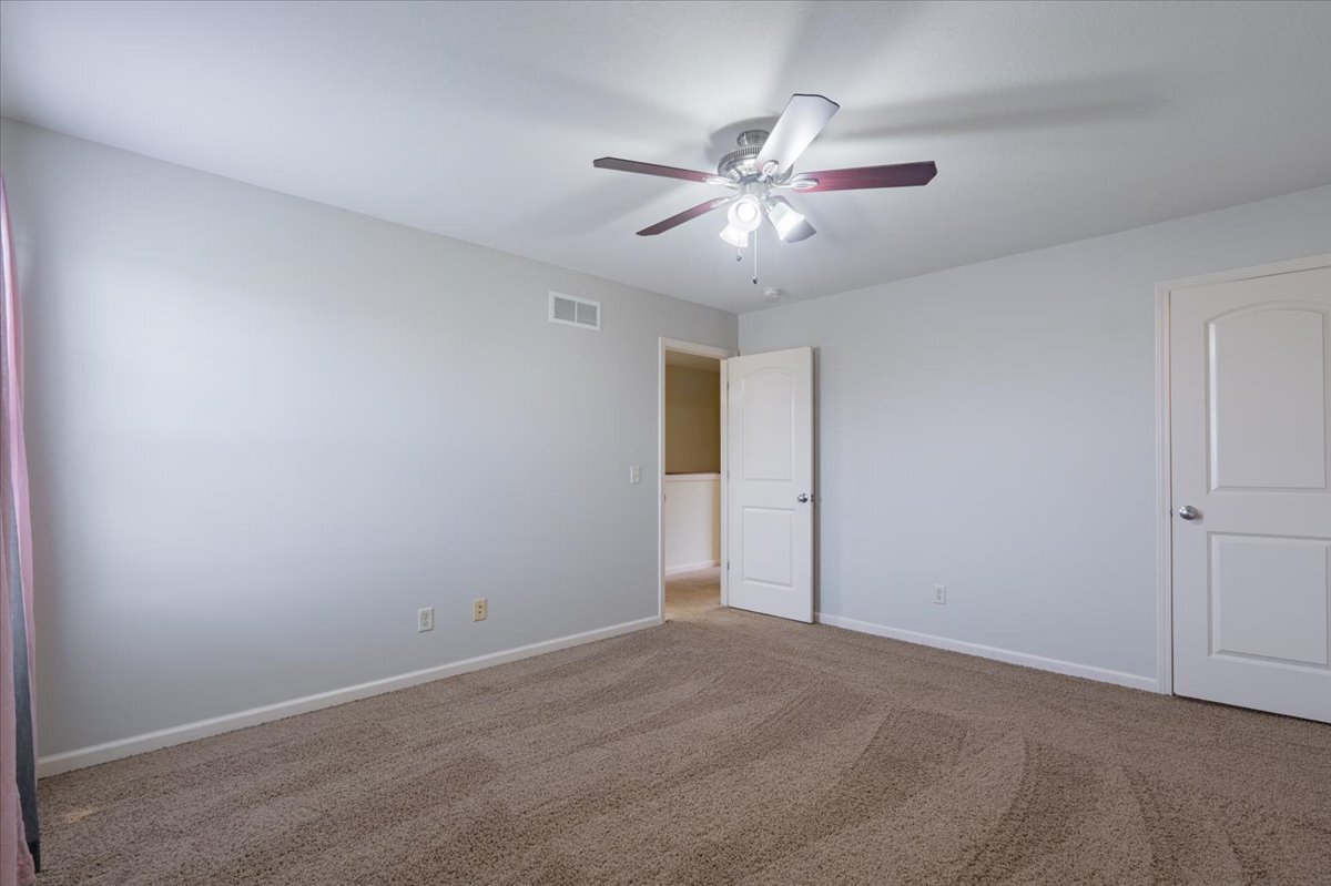 2511 Grey Fox Trail, Bloomington, IL 61705