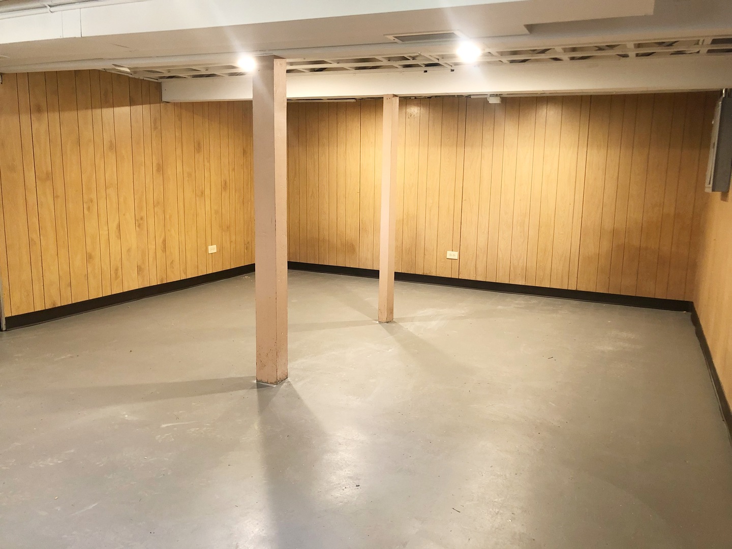 23940 N Lakeside Drive, Lake Zurich, IL 60047