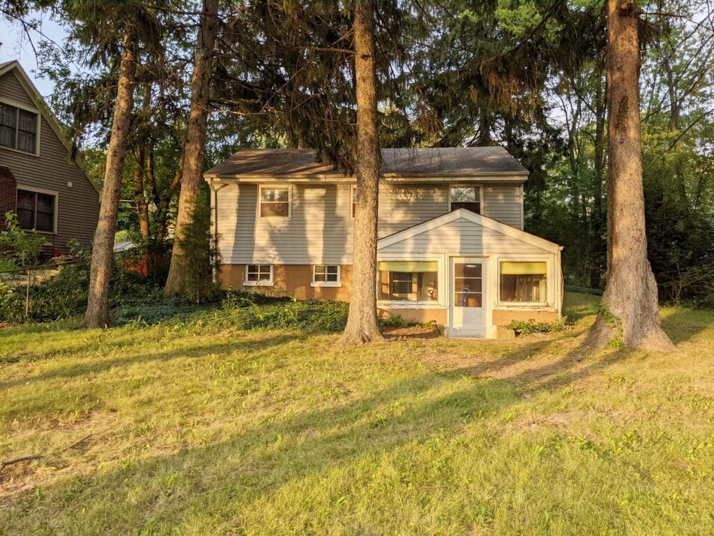 23940 N Lakeside Drive, Lake Zurich, IL 60047