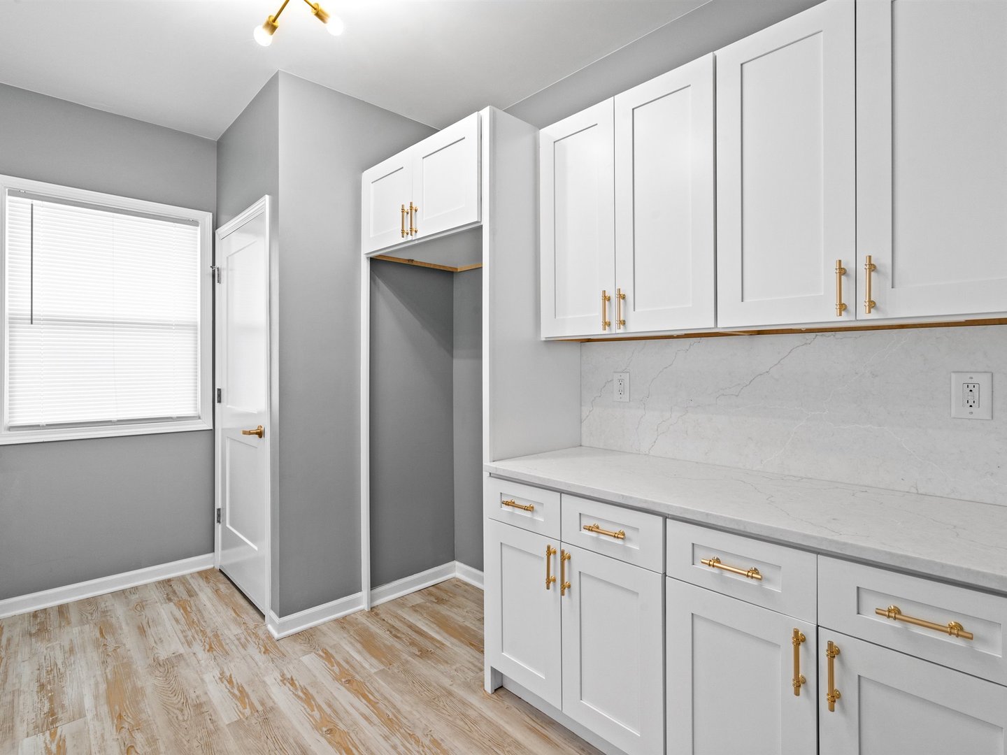 319 156th Place, Calumet City, IL 60409