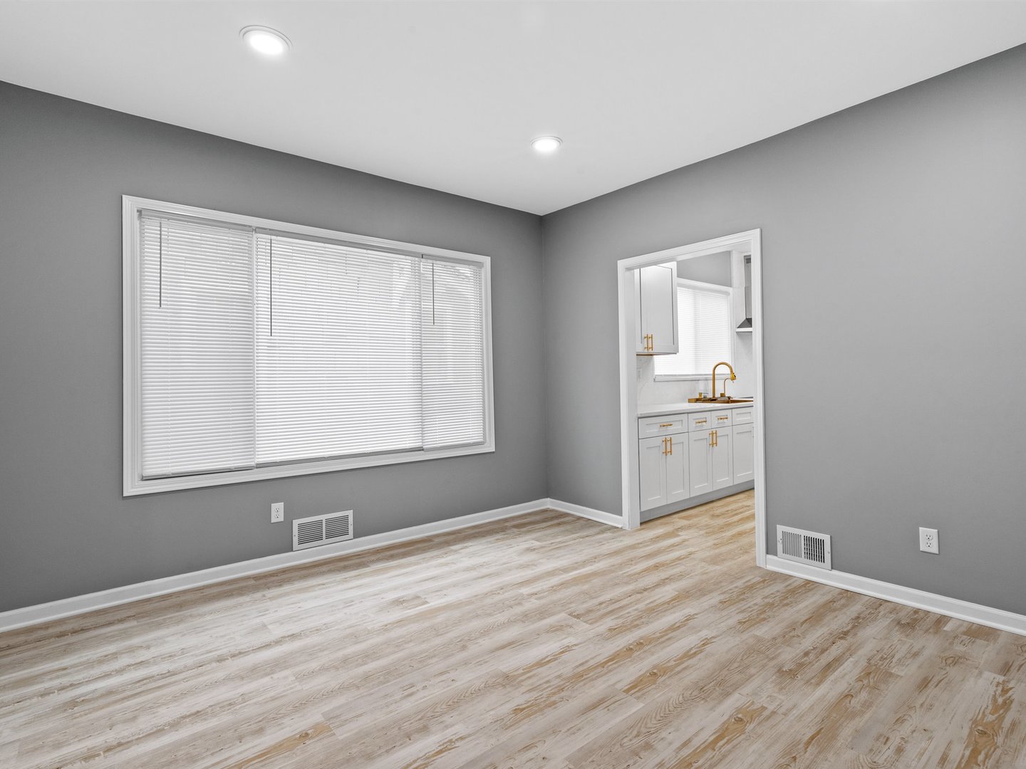 319 156th Place, Calumet City, IL 60409