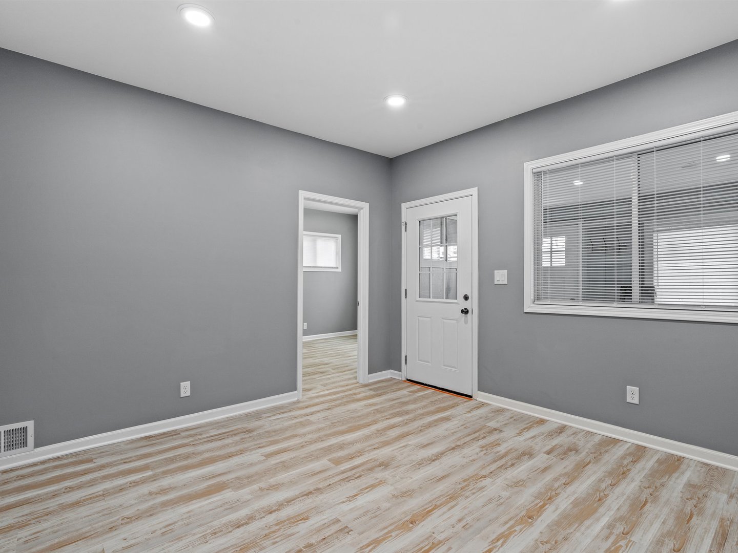 319 156th Place, Calumet City, IL 60409