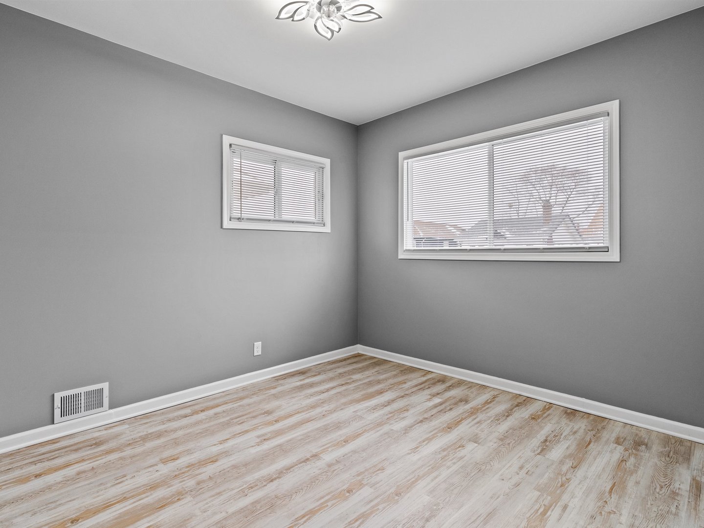 319 156th Place, Calumet City, IL 60409