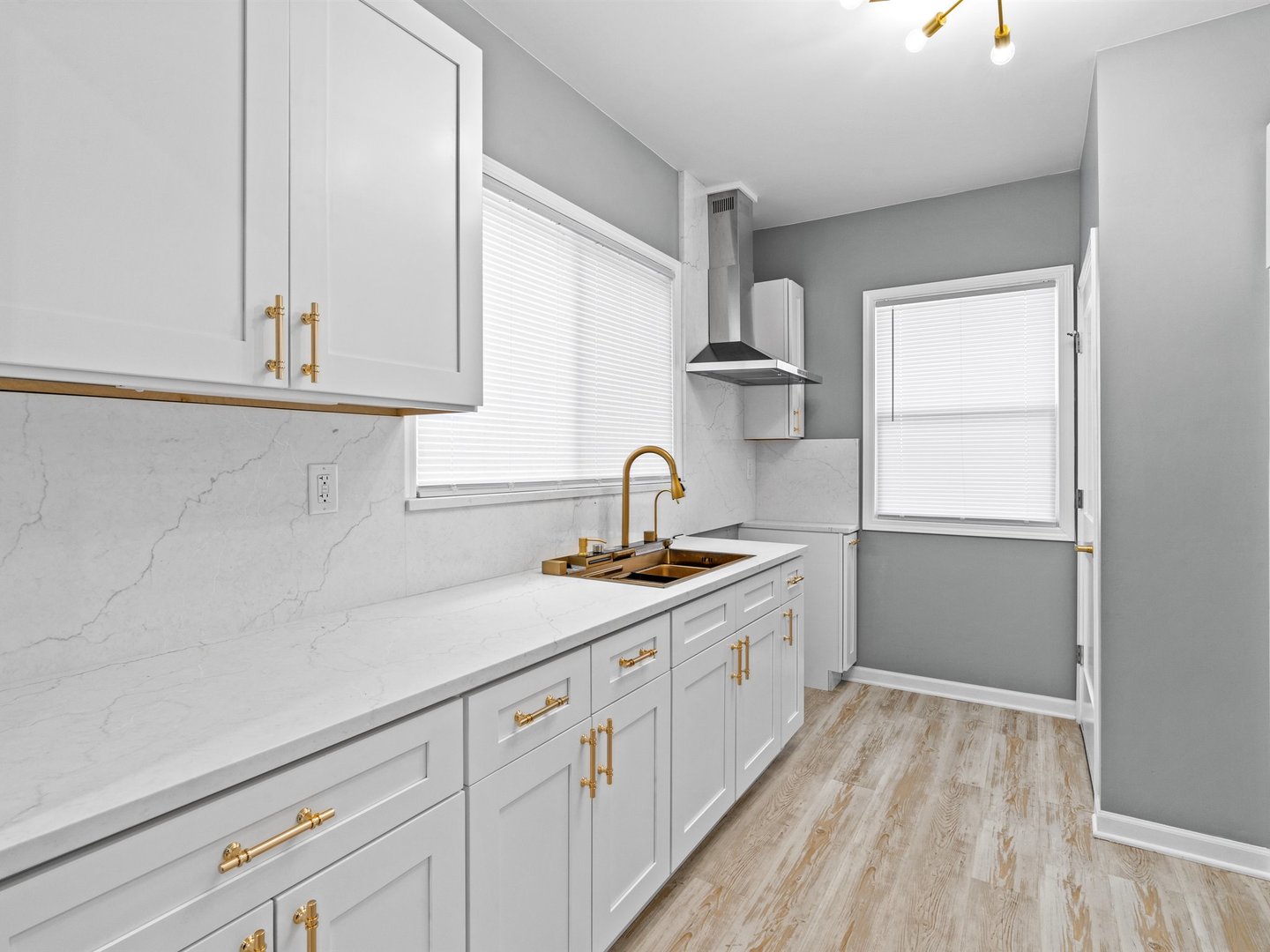 319 156th Place, Calumet City, IL 60409