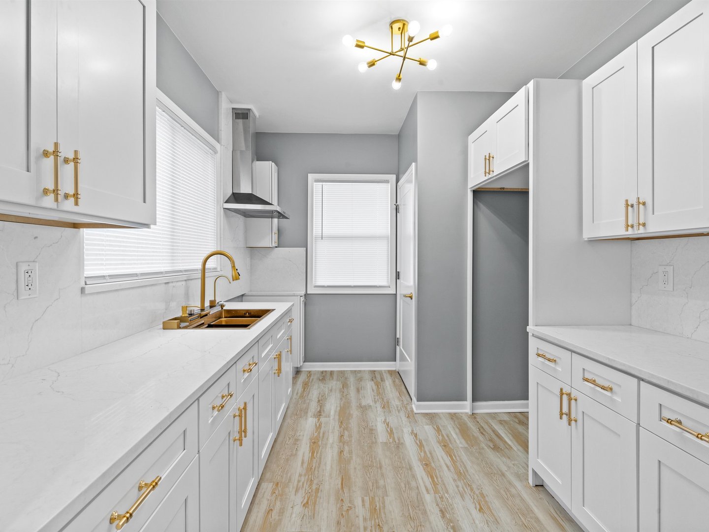 319 156th Place, Calumet City, IL 60409