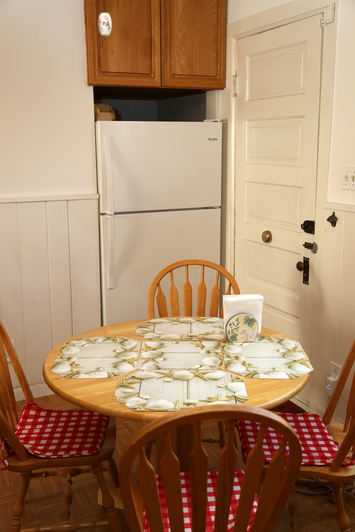 4644 N Kennicott Avenue, Chicago, IL 60630