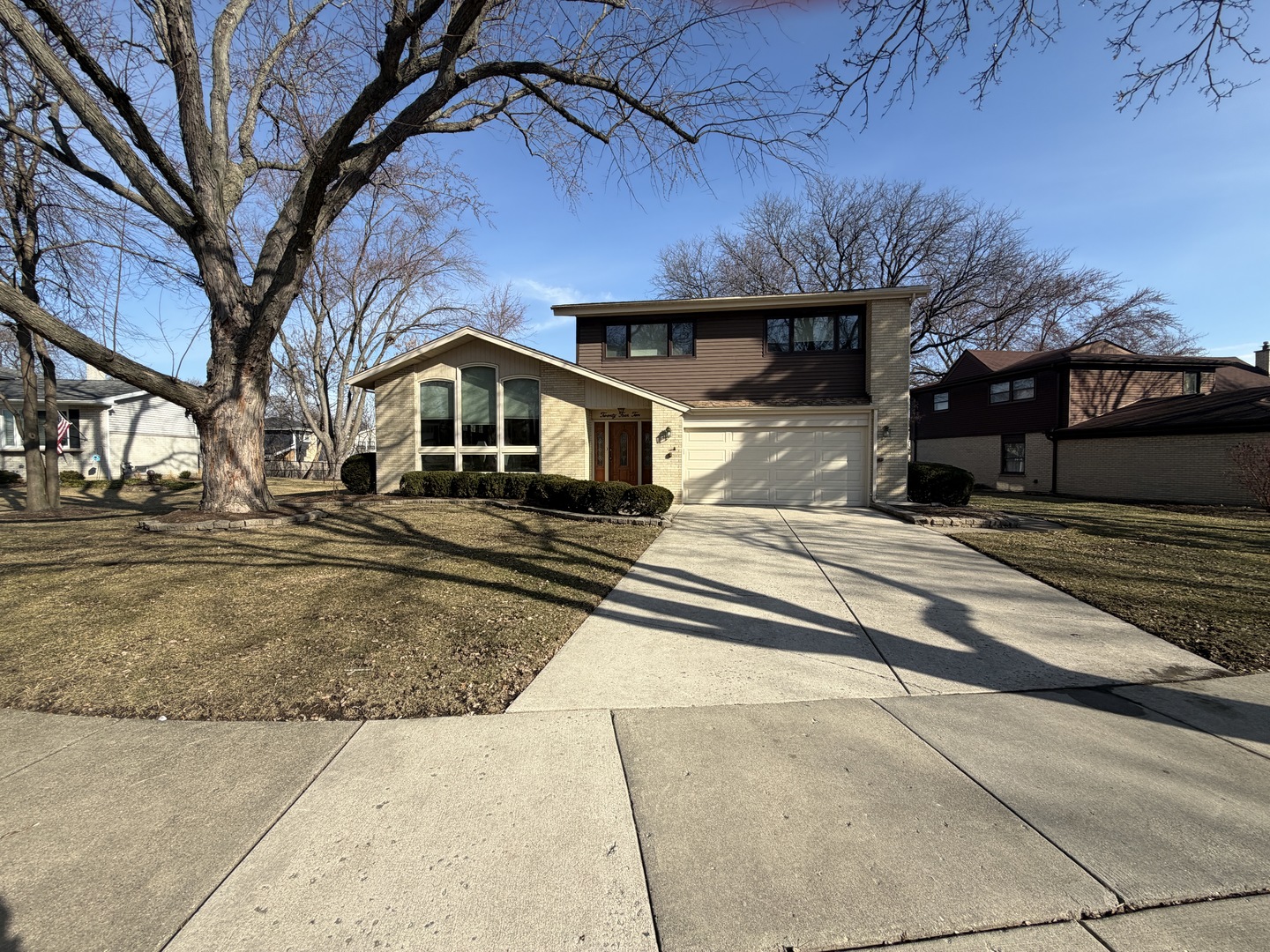 Arlington Heights, IL 60004