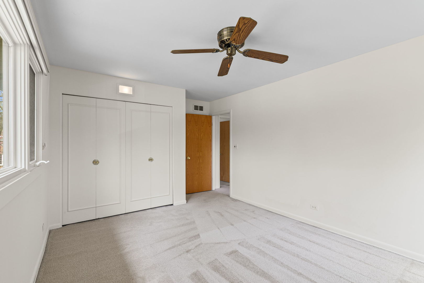 Arlington Heights, IL 60004