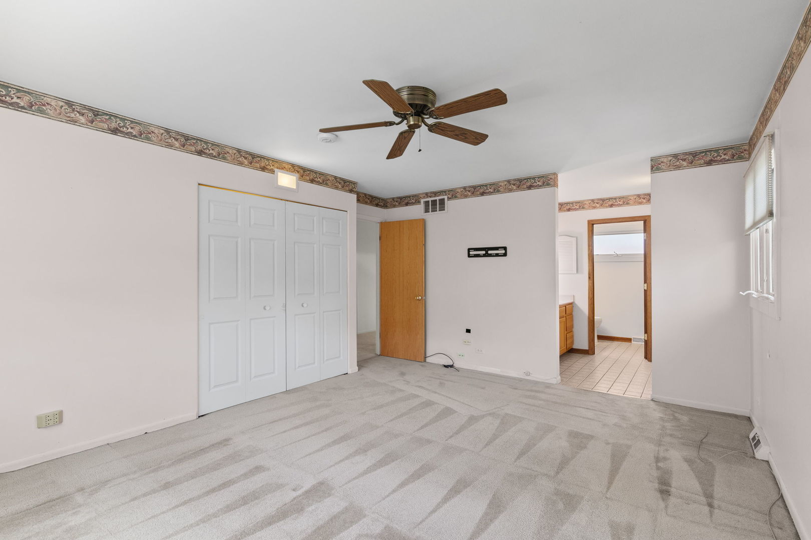 Arlington Heights, IL 60004