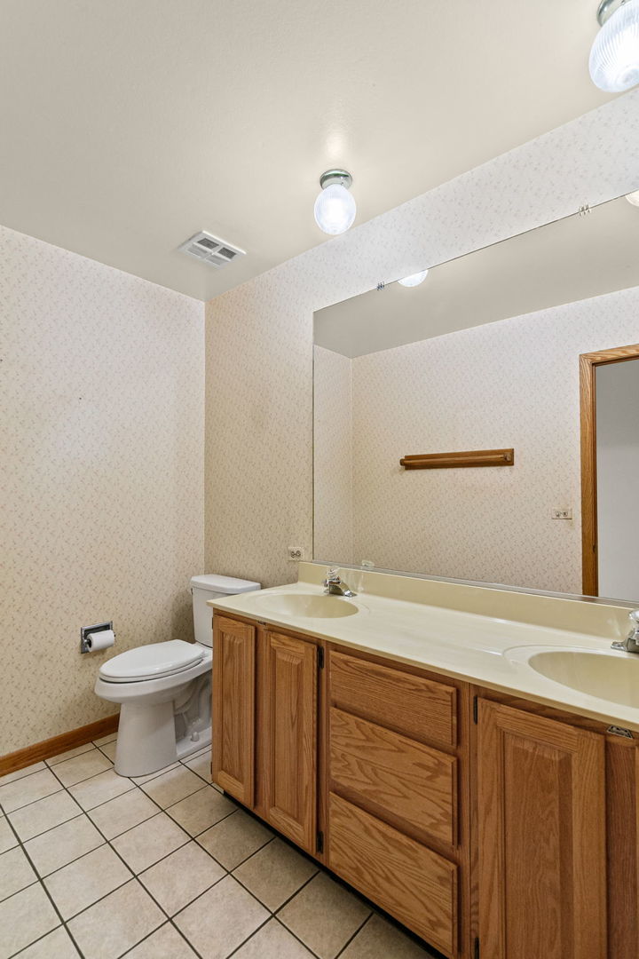 Arlington Heights, IL 60004