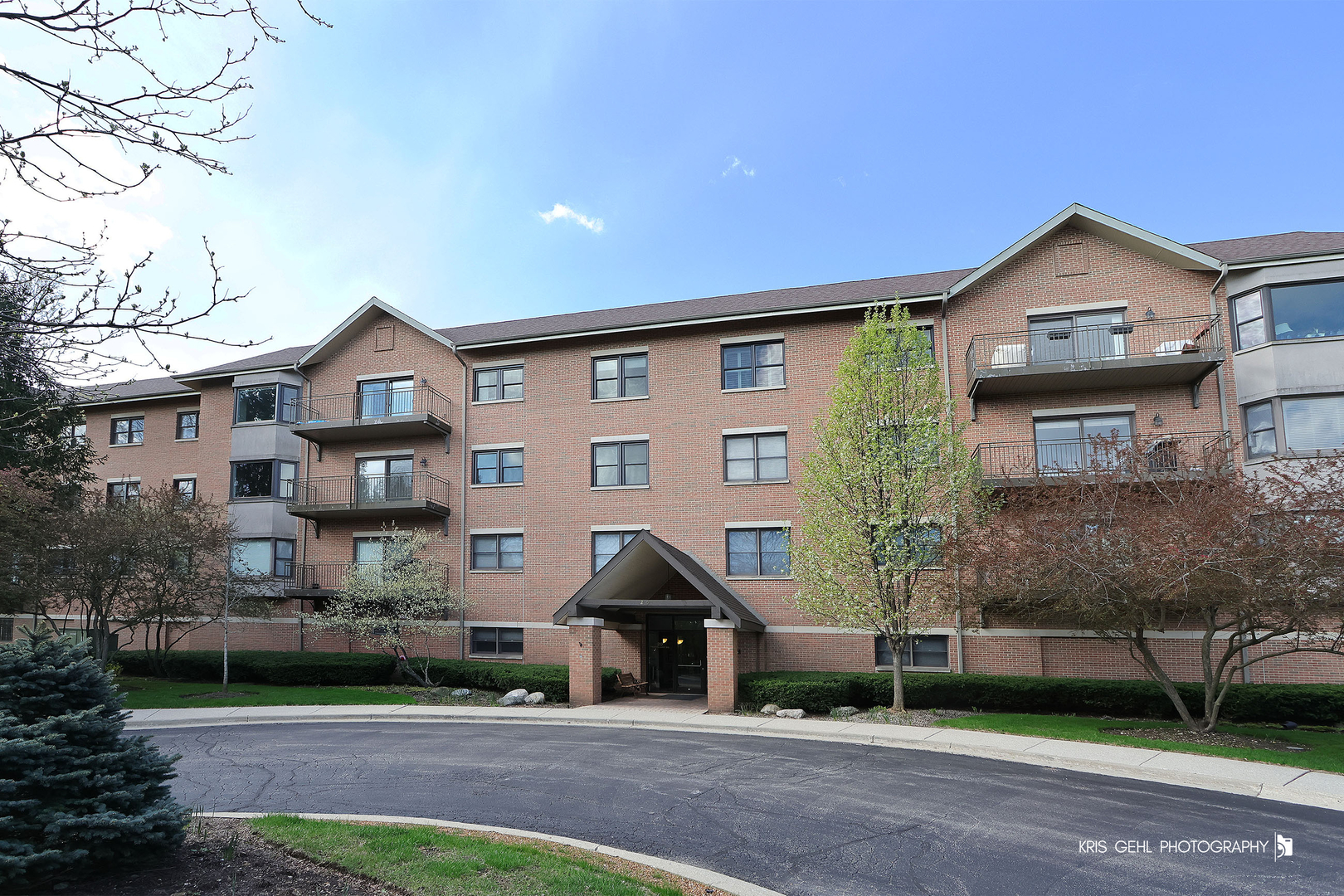 20 Trafalgar Square #304, Lincolnshire, IL 60069