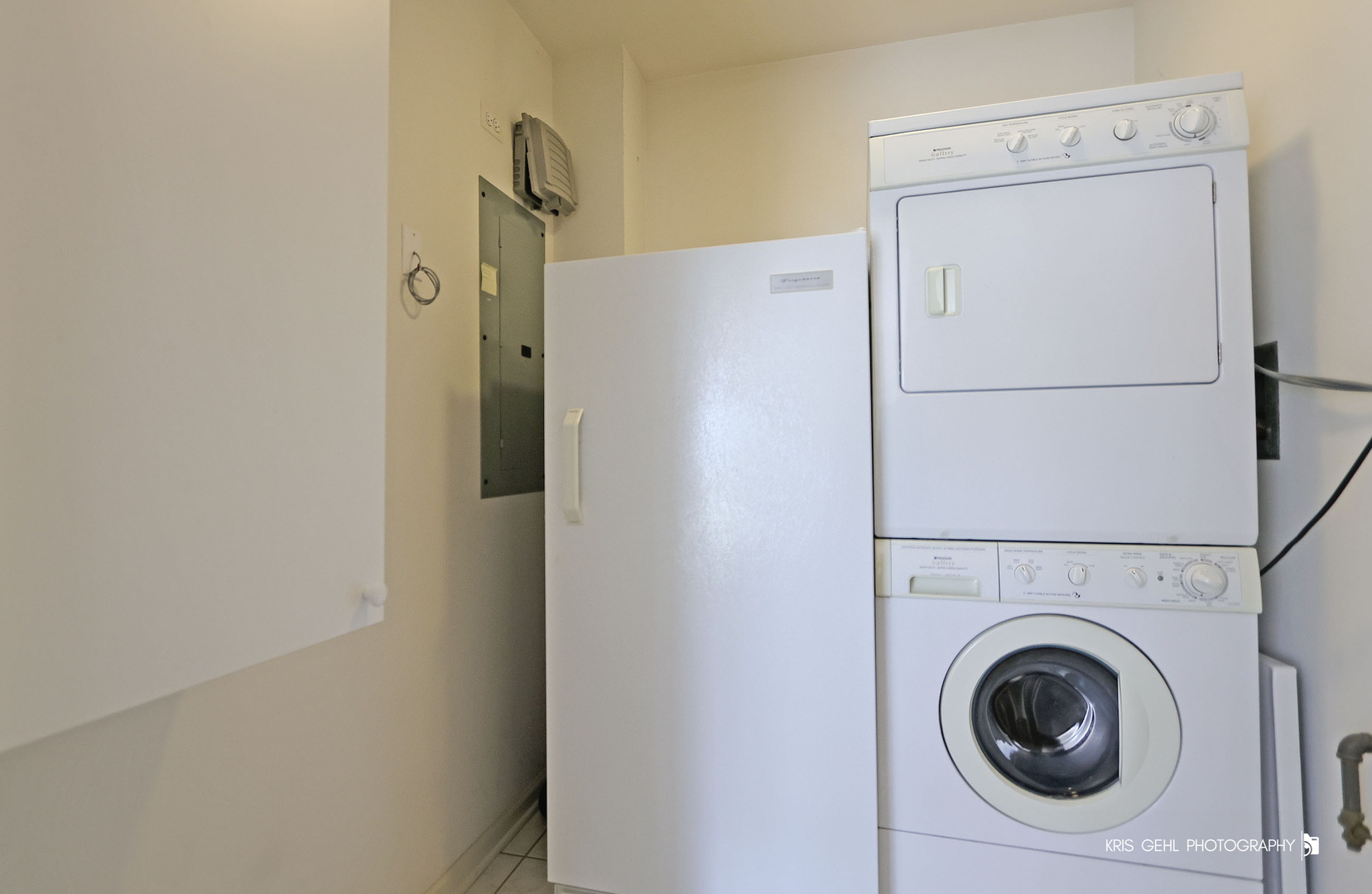 20 Trafalgar Square #304, Lincolnshire, IL 60069