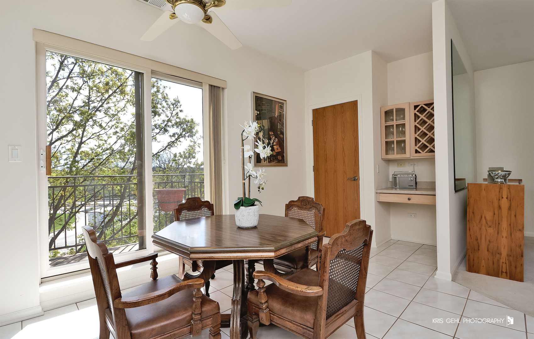 20 Trafalgar Square #304, Lincolnshire, IL 60069