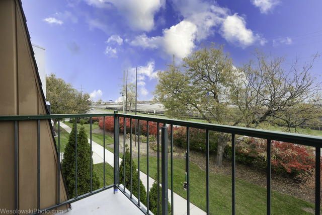 3222 Sanders Road #3D, Northbrook, IL 60062