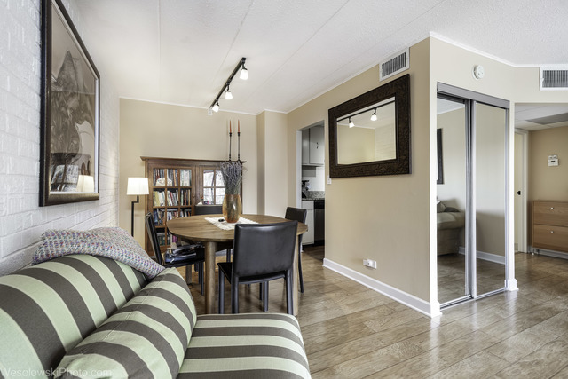 3222 Sanders Road #3D, Northbrook, IL 60062