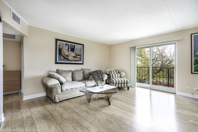 3222 Sanders Road #3D, Northbrook, IL 60062