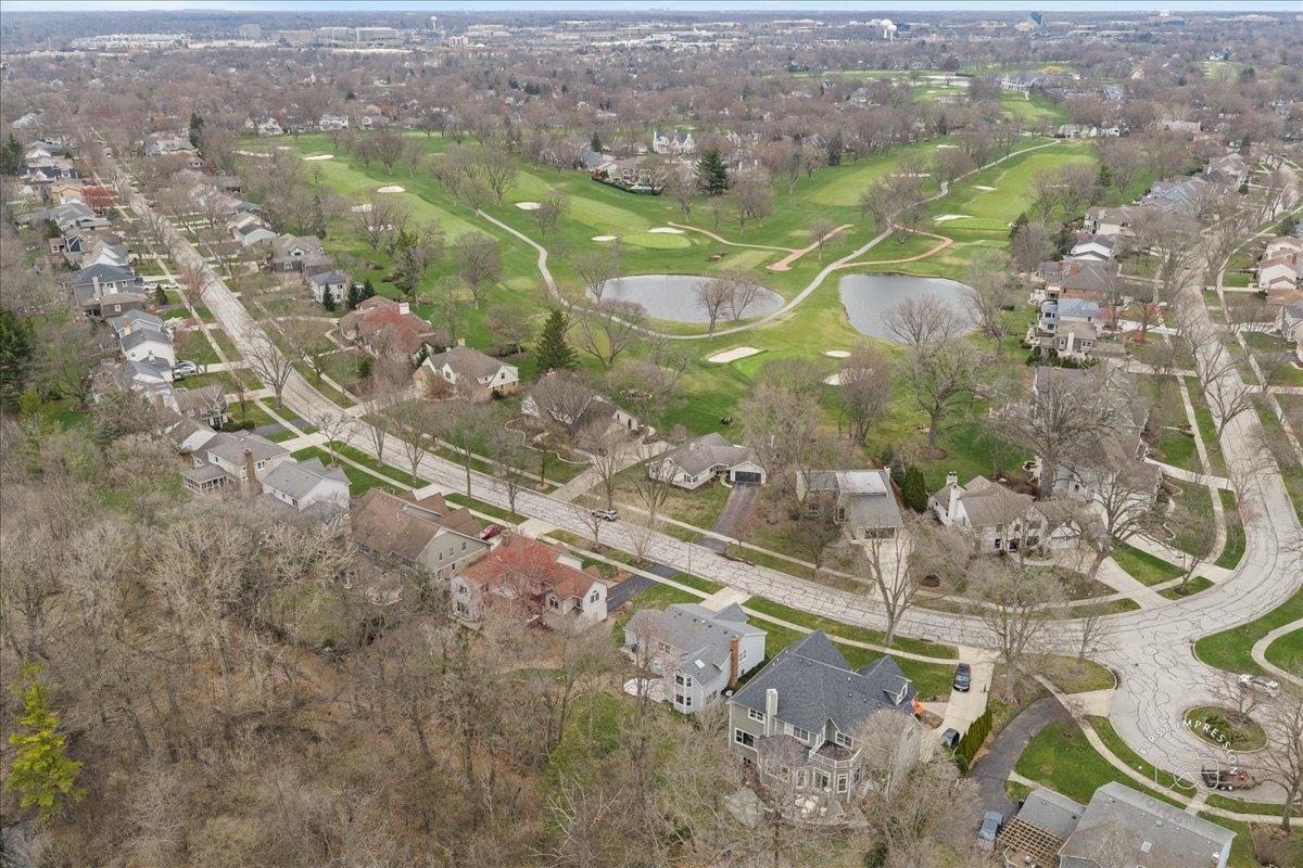 809 Heatherton Drive, Naperville, IL 60563