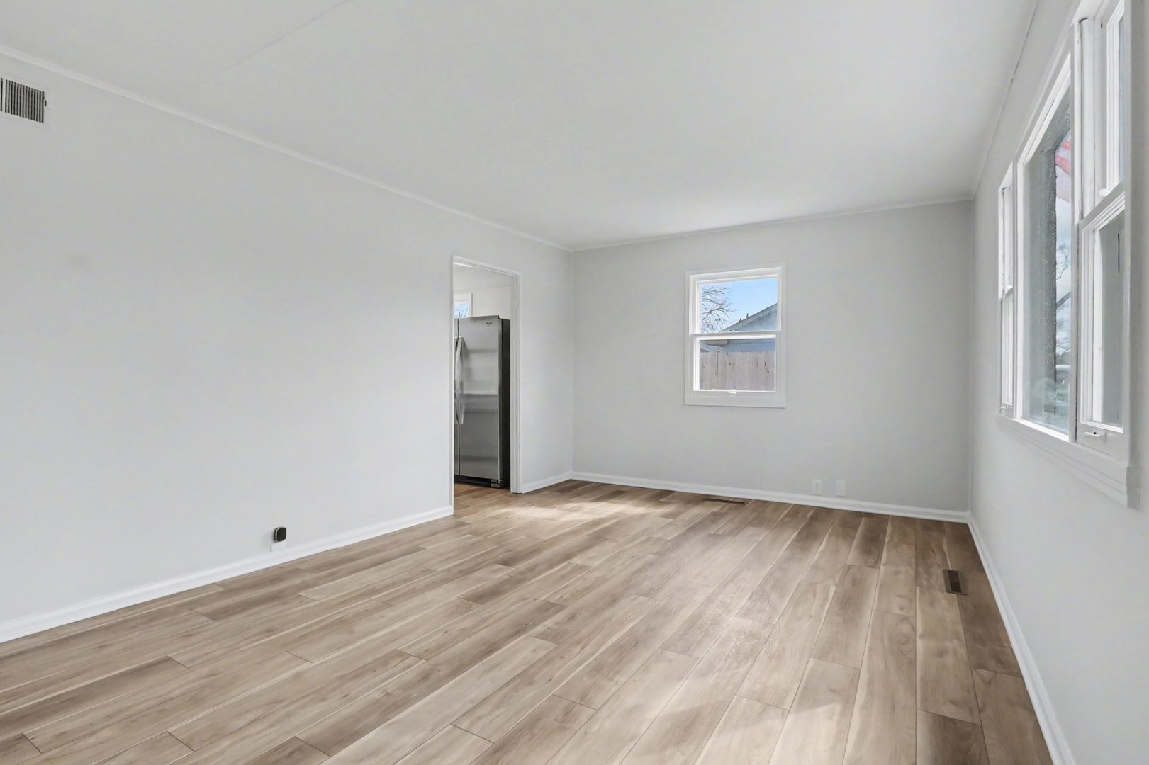 912 N Midland Avenue, Joliet, IL 60435