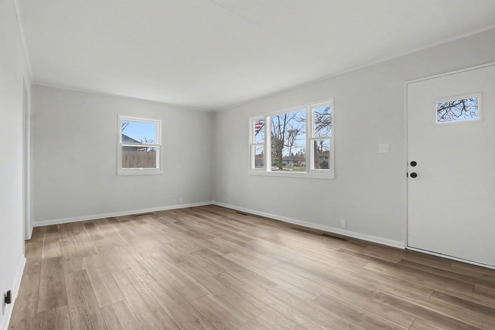 912 N Midland Avenue, Joliet, IL 60435