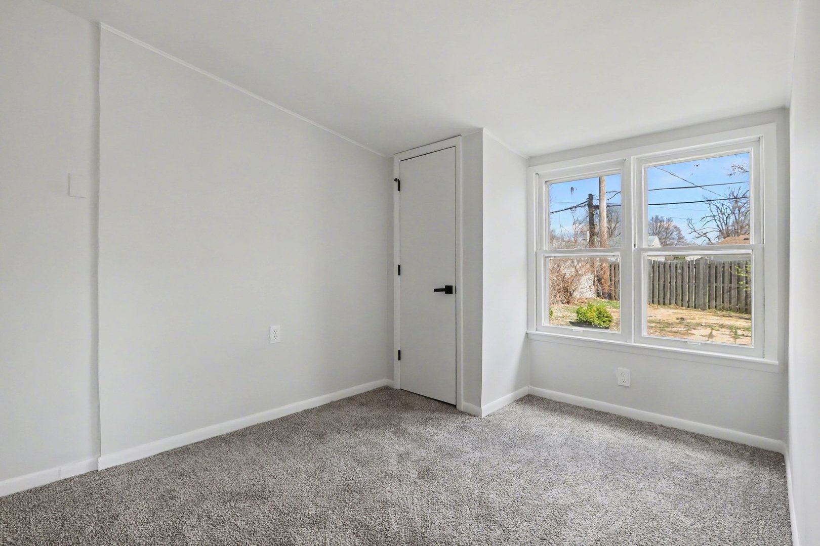 912 N Midland Avenue, Joliet, IL 60435