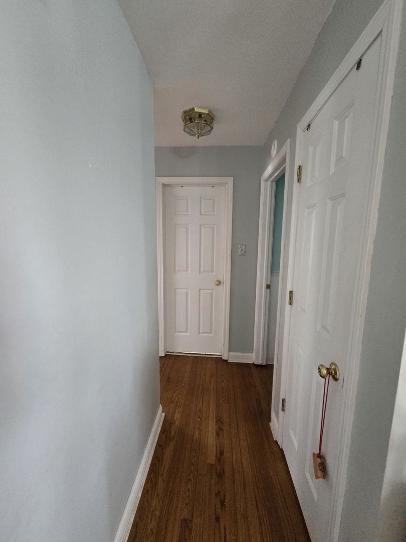 8325 LaPorte Avenue, Burbank, IL 60459