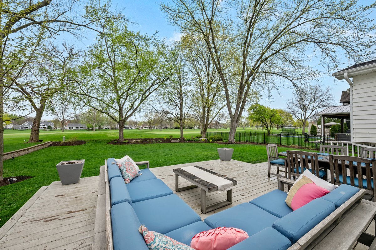 1033 Royal Saint George Drive, Naperville, IL 60563