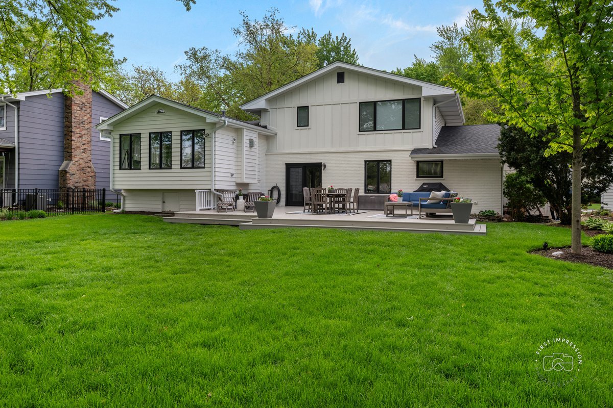 1033 Royal Saint George Drive, Naperville, IL 60563