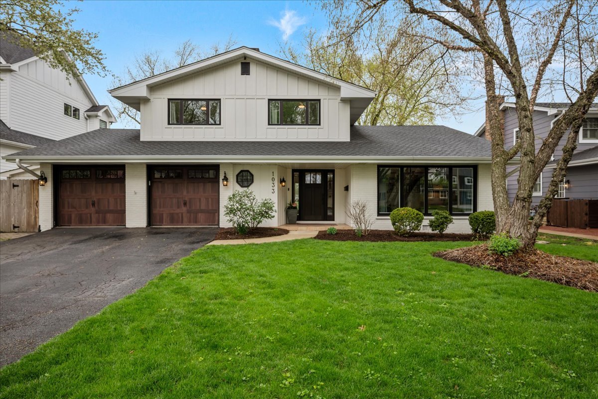 1033 Royal Saint George Drive, Naperville, IL 60563