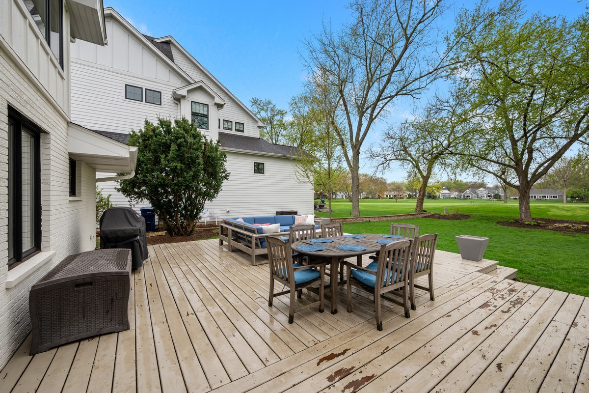 1033 Royal Saint George Drive, Naperville, IL 60563