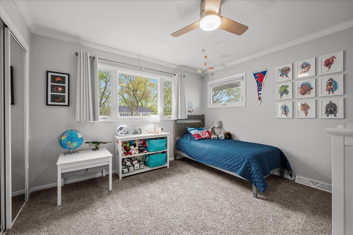 1033 Royal Saint George Drive, Naperville, IL 60563
