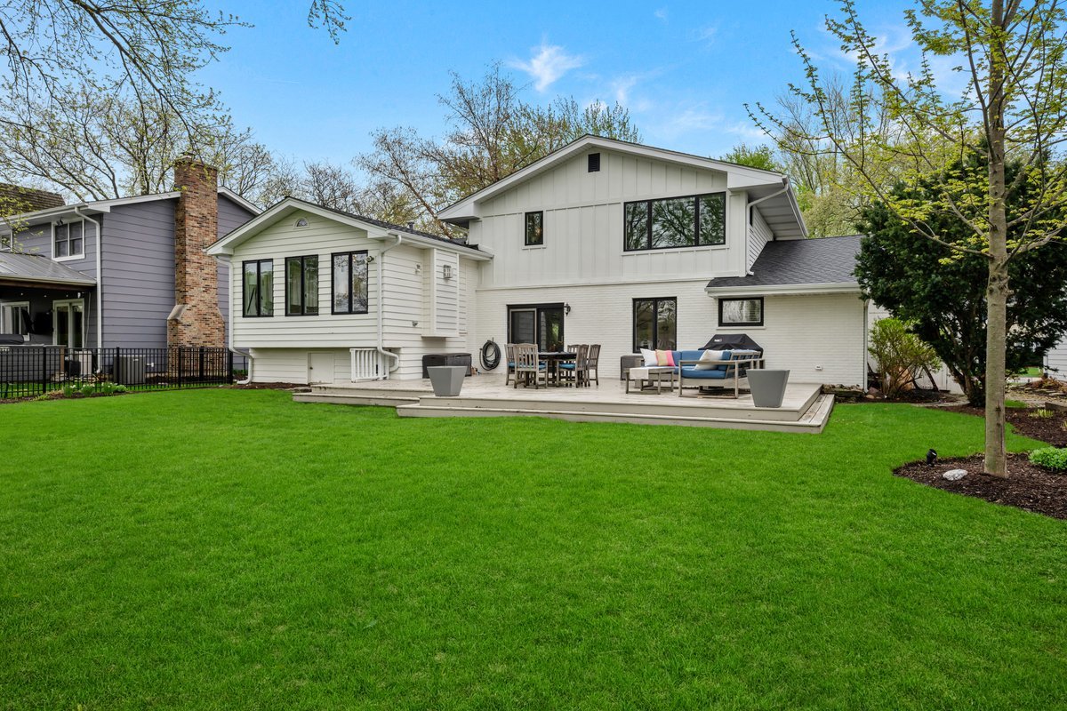 1033 Royal Saint George Drive, Naperville, IL 60563