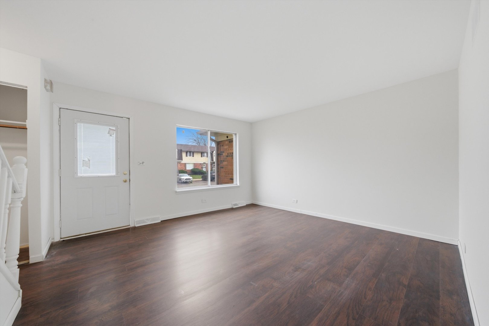 2064 LIONCREST Drive #2064, Richton Park, IL 60471