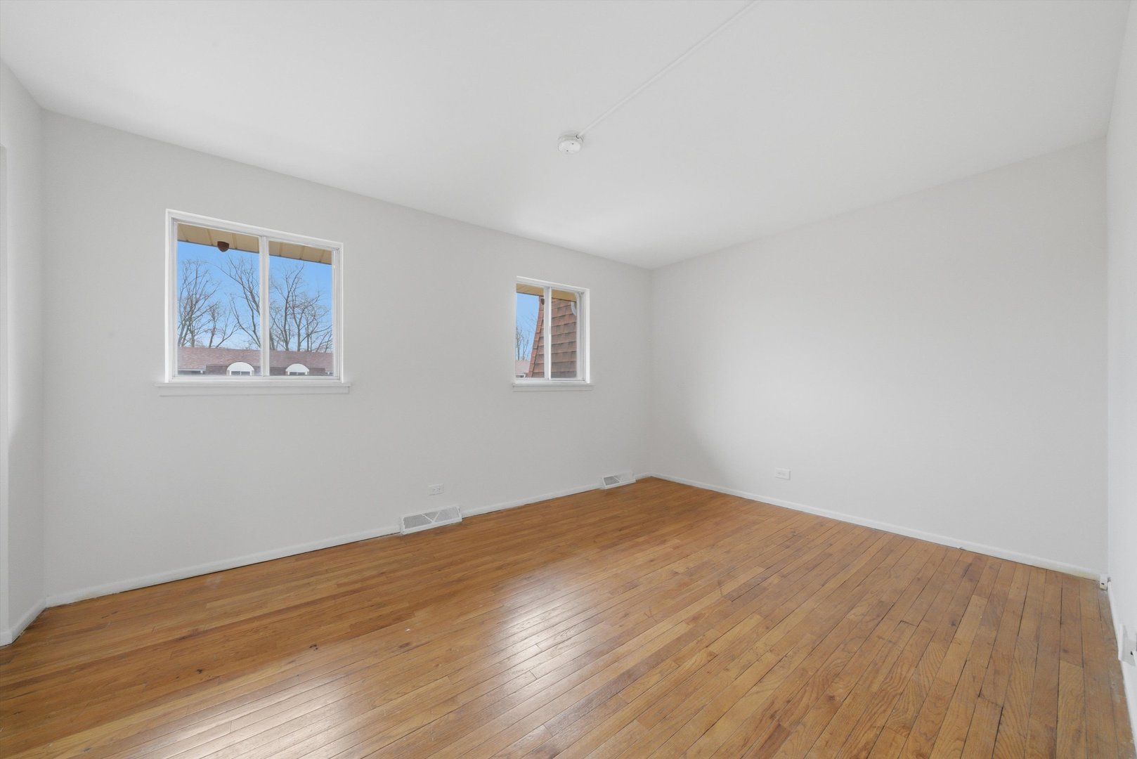 2064 LIONCREST Drive #2064, Richton Park, IL 60471