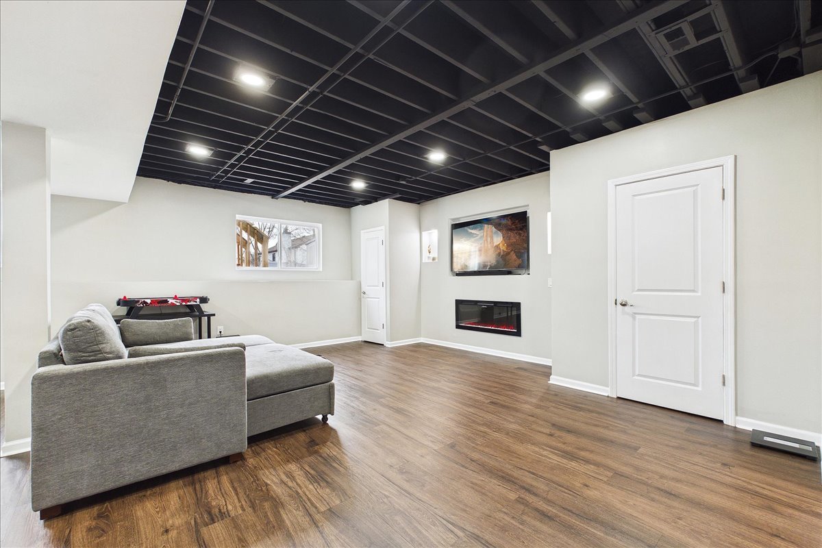 21899 N Brandy Street, Kildeer, IL 60047