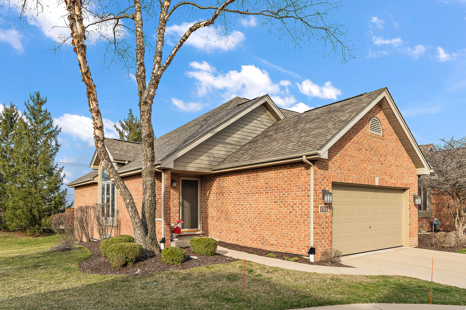 8966 Jeanie Lane, Frankfort, IL 60423