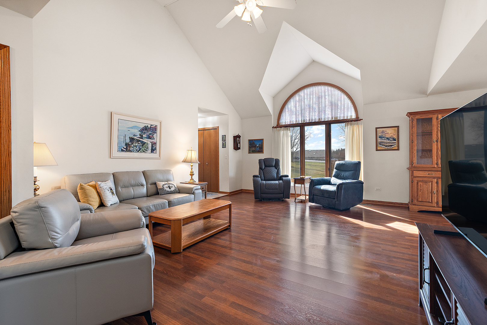 8966 Jeanie Lane, Frankfort, IL 60423