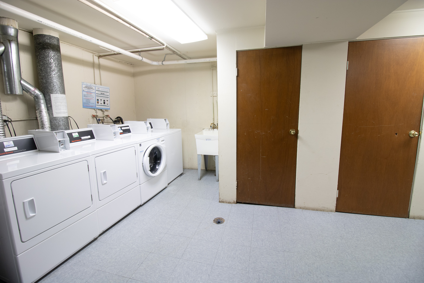 521 73RD Street #104, Downers Grove, IL 60516